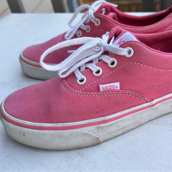 Vans pink canvas lace up sneakers - Picture 3 of 8